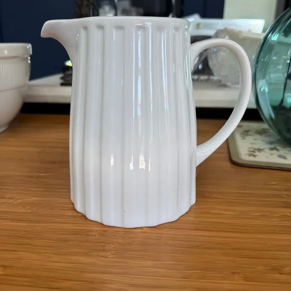 Crate & Barrel ~6